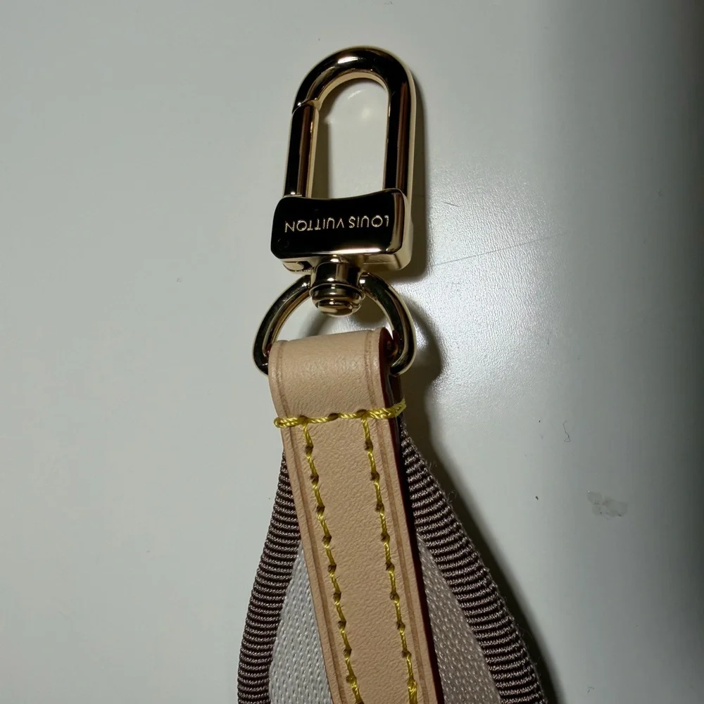 Louis Vuitton Bandoulière Beige Strap - Picture 11 of 13